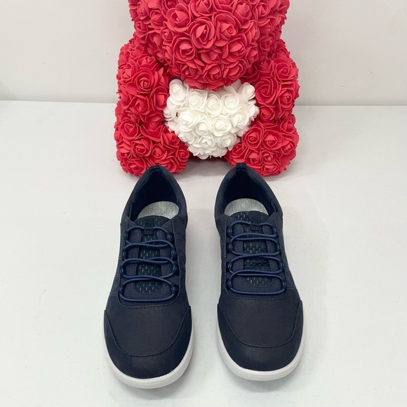 New Clarks Cloudsteppers blue slip on sneakers shoes size 8 - Picture 3 of 8